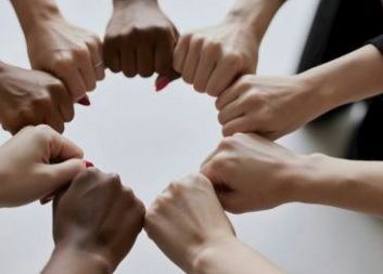 Nezisková organizace hledá komunitního pracovníka pro projekt Sousedské sítě v Modřanech