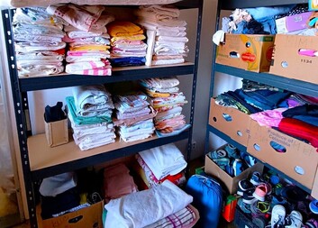 Hledáme dobrovolníky do humanitárního šatníku